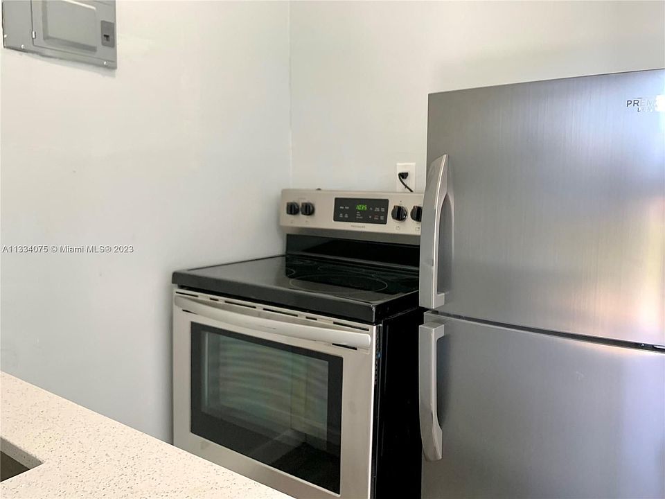 1st image of 2901 NW 18th St #15