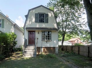 4 Woodside Ave, Norwalk, CT 06855
