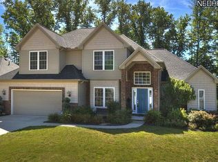 21295 Breckenridge Ln, Strongsville, OH