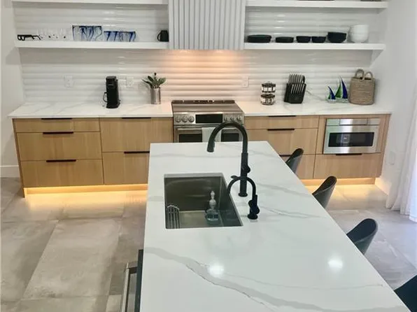 2600 S Kanner Hwy APT D6, Stuart, FL 34994