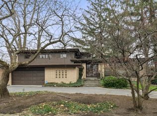 1001 Edgebrook Ln, Glencoe, IL 60022