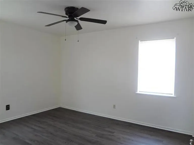 4618 Tammy Dr — Photo 5
