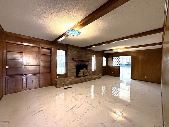 2nd image of 5005 Colfax Pl