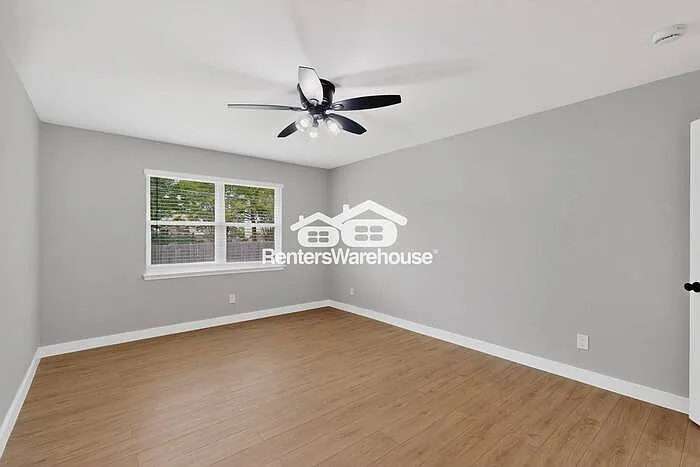 733 Ridgewood Cir — Photo 23