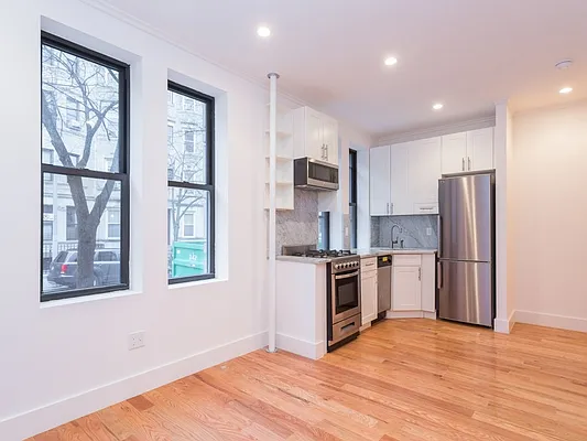 Rented by MNS | media 22