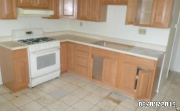4th image of 5231-5233 Saint Louis Ave