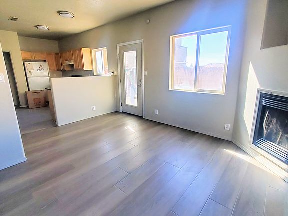 4th image of 1535 Ocean Breeze Dr NE