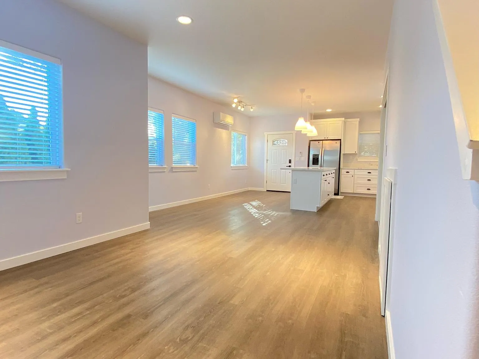 4073 NW 175th Pl — Photo 3