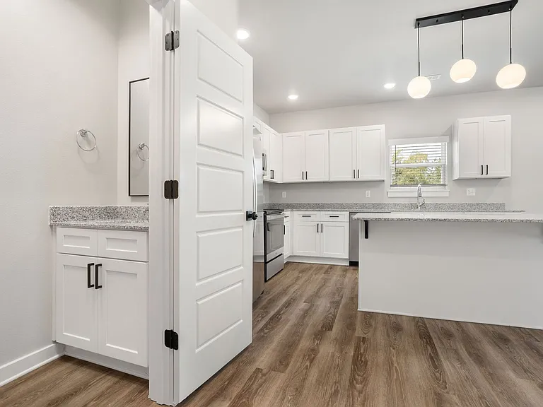Birdmaster Drive Residences — Photo 11