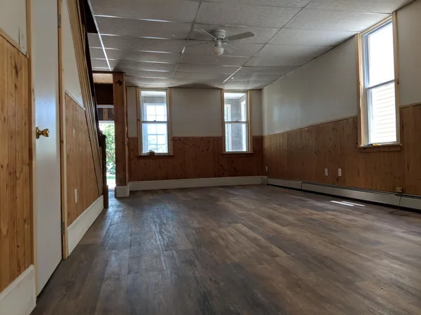 214 Linden St, Gloucester City, NJ 08030