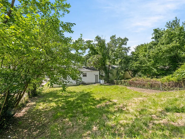 8515 Jenny Dr — Photo 39