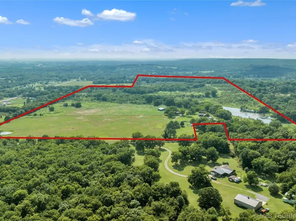 24689 N Five Mile Rd, Fort Gibson, OK 74434