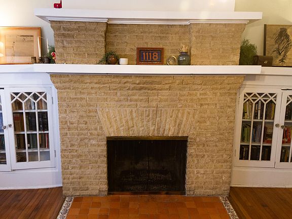4th image of 1118 W Magnolia Ave