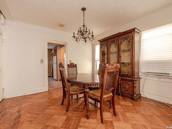 5th image of 89-59 219th St