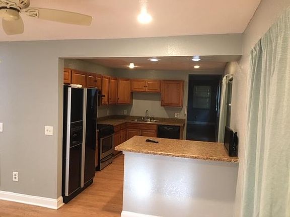 Kitchen and appliances