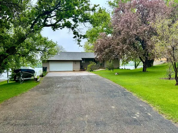 1474 E Lake Brophy Rd NW, Alexandria, MN 56308
