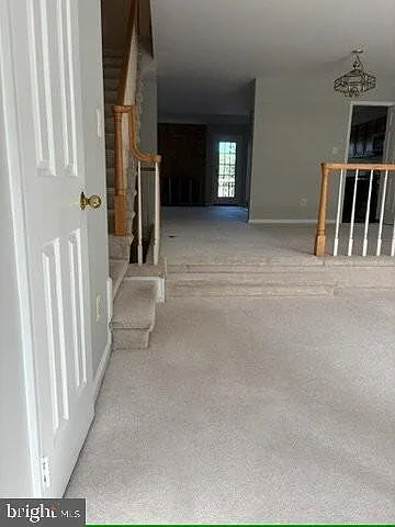 5142 Woodford Dr — Photo 9
