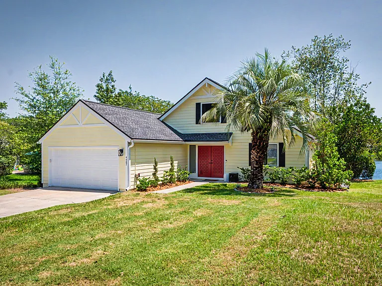 4487 Carolyn Cove Ln S — Photo 1