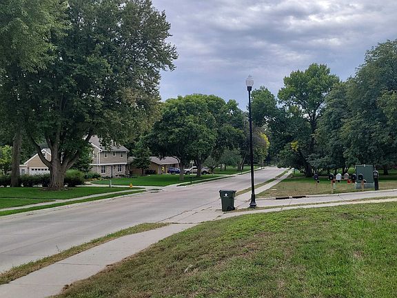 4th image of 4217 Country Club Blvd