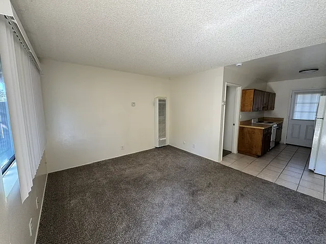 433 N Mill St #A — Photo 2