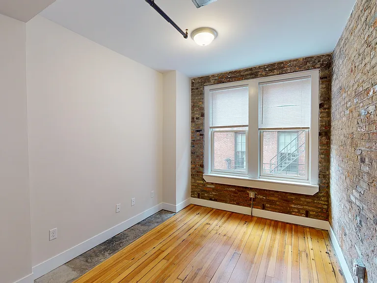 906 Main St #201 — Photo 11