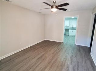 239 W 73rd St, Savannah, GA 31405