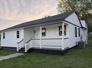 204 Craven St #204, Wallace, NC 28466