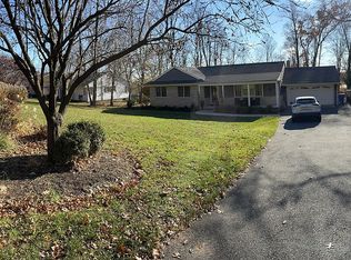 11 Blue Ridge Ave, Green Brook, NJ 08812