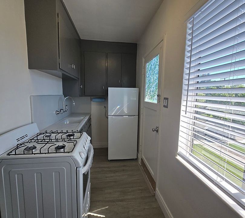 1st image of 477 Bancroft Ave #1-19