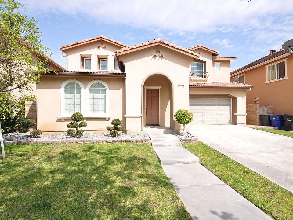 1st image of 322 N Baker Privado