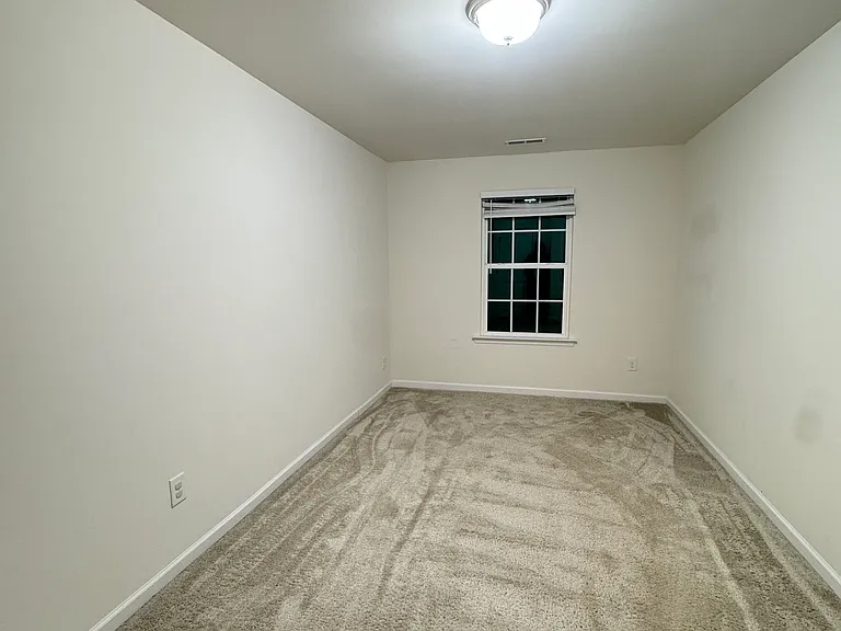 1070 Coldstream Dr — Photo 37