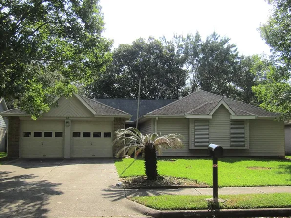 518 Spring Breeze St, League City, TX 77573
