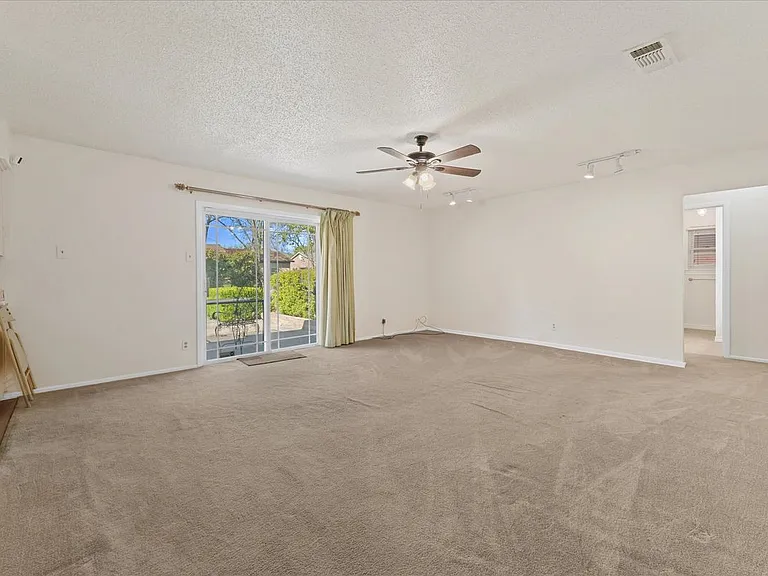 3229 Oak Timber Dr — Photo 3