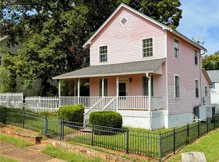 629 Broadway St, Newry, SC 29672