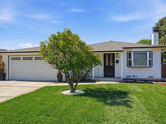 3rd image of 7933 Cranberry Cir
