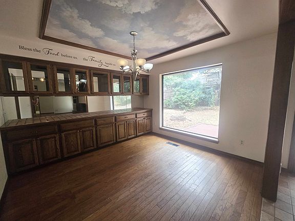 5th image of 1212 Kingston Ct
