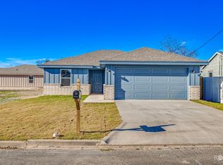 210 E 16th St, San Angelo, TX 76903