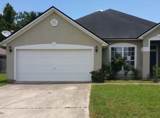 10237 Emma Lakes Dr, Jacksonville, FL 32257
