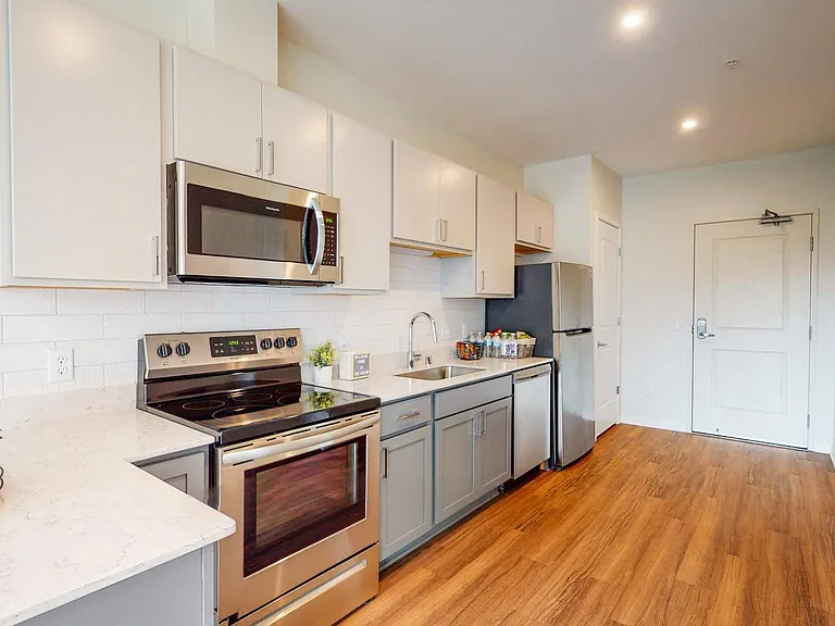 The Arlow on Kellogg — Photo 10