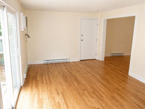 3rd image of 92 Sandwich Rd #4D