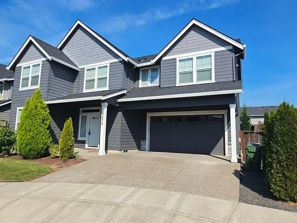 3878 N Chase