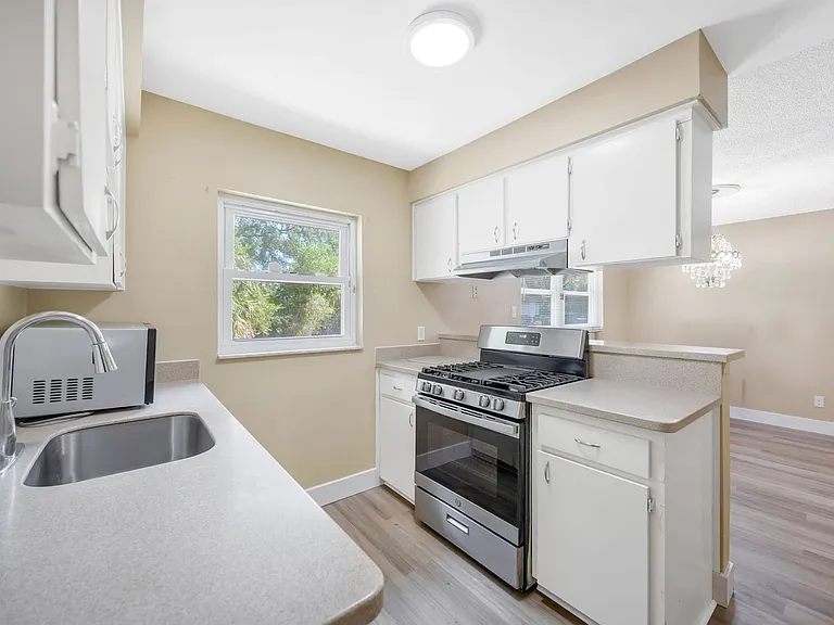 5840 Langston Dr — Photo 10