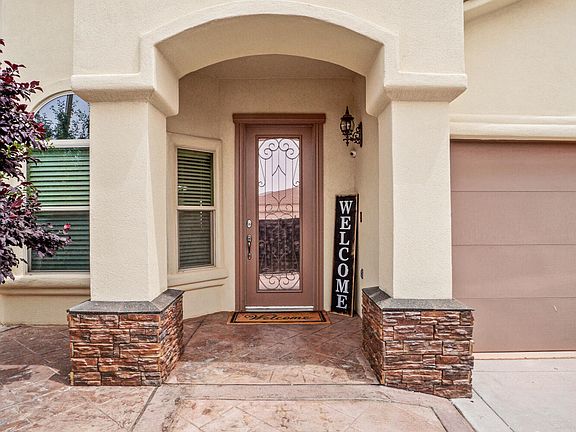 3rd image of 14521 Christian Castle Ave