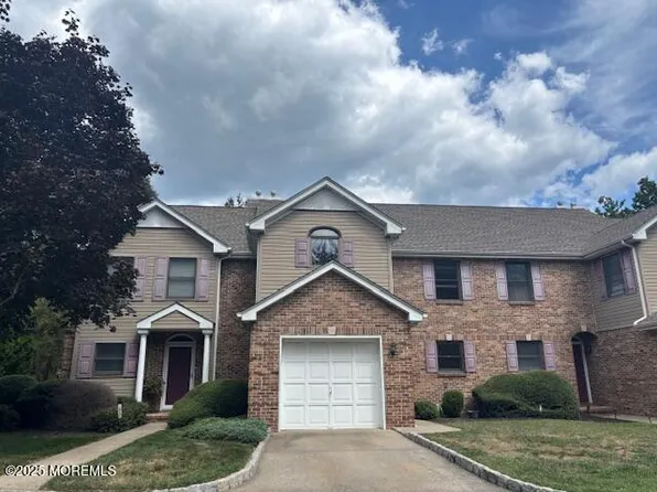 22 Weller Place, Holmdel, NJ 07733