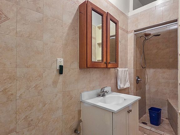 5th image of 1791 Lexington Ave #5