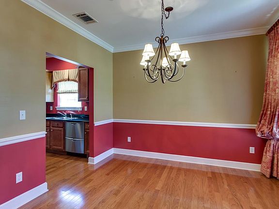 5th image of 223 Dobson Branch Ct