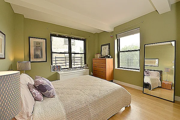 Sold by Nest Seekers International | media 3