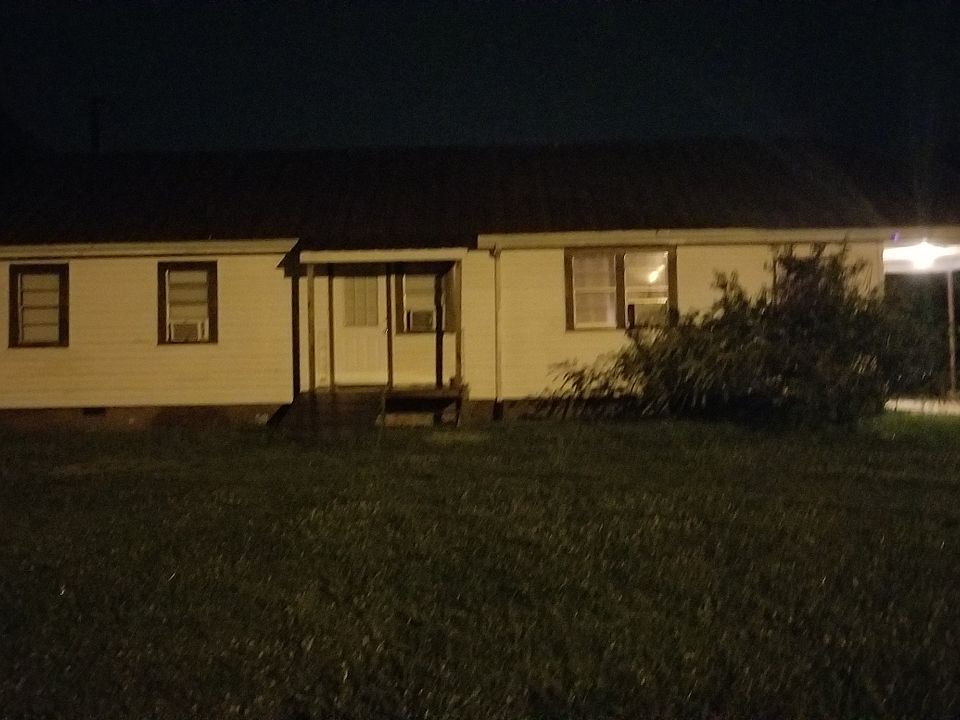 2nd image of 19 Martin Byers Rd