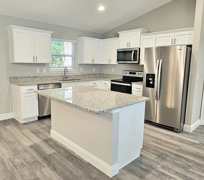Silver Springs Shores — Photo 2