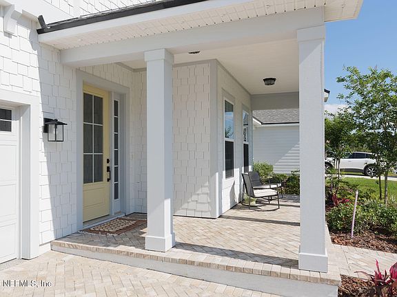 5th image of 53 SOMERVILLE Drive